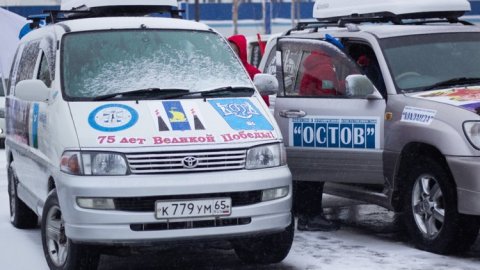 Сахалинцы отправились в патриотический автопробег по России