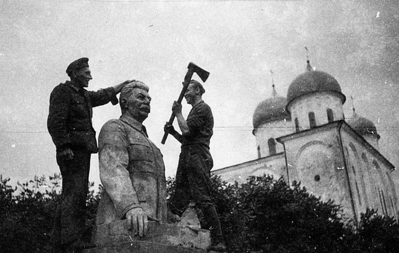 Ельня Воскресенская Церковь 1941