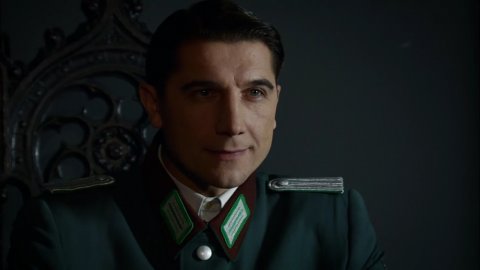 По лезвию бритвы По лезвию бритвы